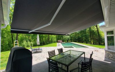 How to Create a Comfortable Outdoor Lounge with Awnings